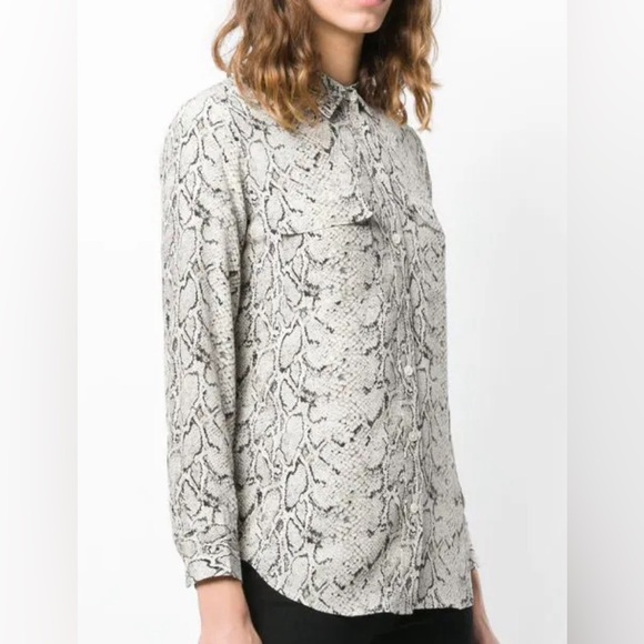 EQUIPMENT FEMME 100% Silk Slim Signature Snake-print Blouse M $295 - Picture 2 of 6